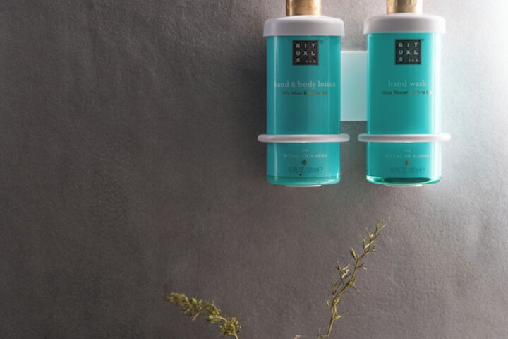 Room 70 of 223