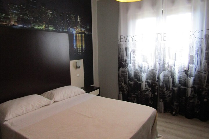 Room 8 of 45