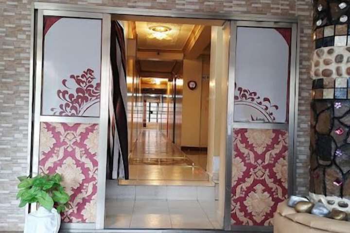 Nuru Palace Hotel