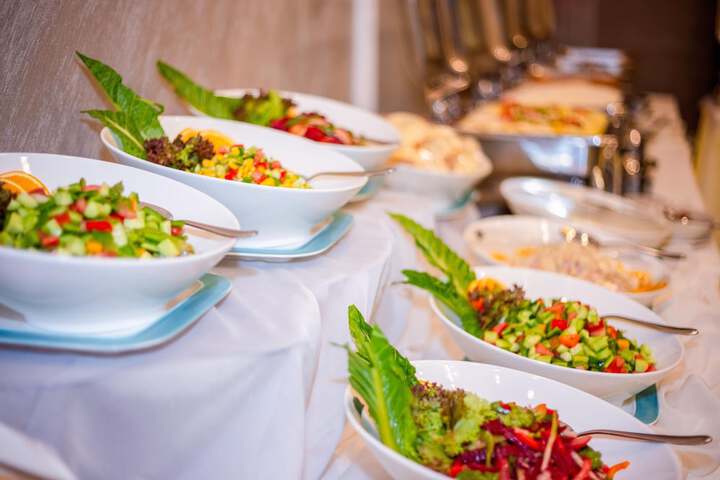 Dining 75 of 102