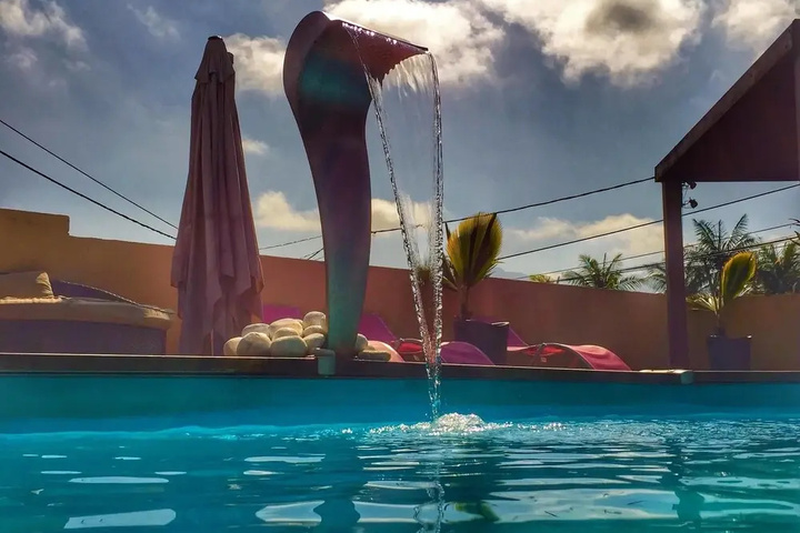 Pool 8 of 15