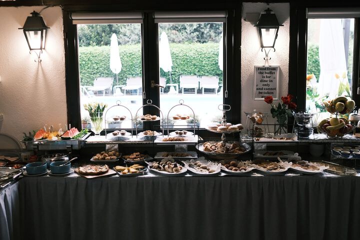 Dining 57 of 93