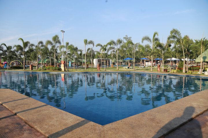 Pool 14 of 31