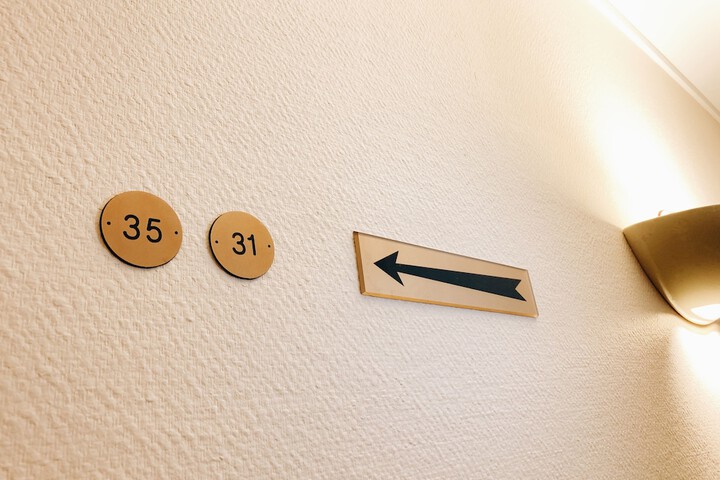 Ballroom/Hall 37 of 43