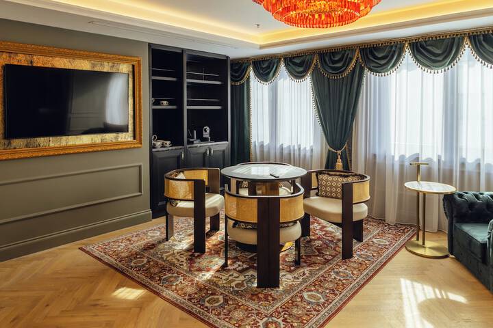 Room 25 of 59