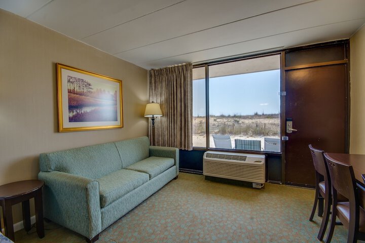 Standard 2 Queen Beds City View No Balcony (49 of 51)