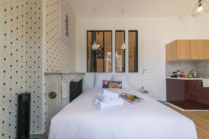 Room 14 of 118