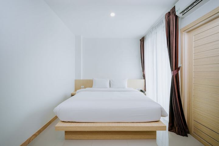 Room 13 of 29