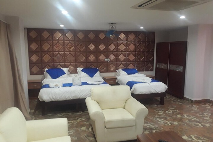 Room 11 of 41