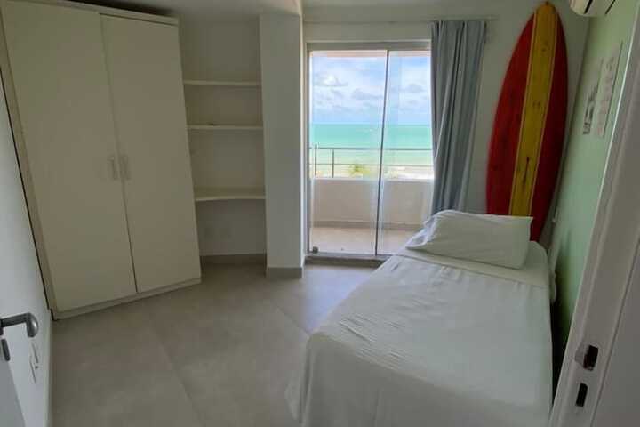 Room 10 of 133