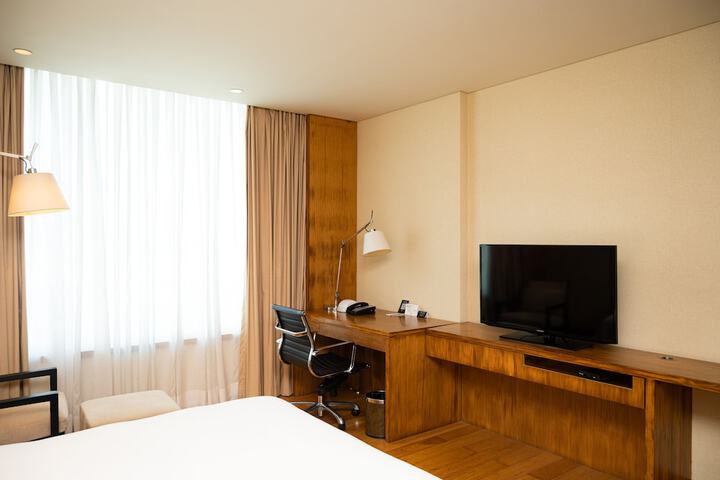 Room 20 of 100