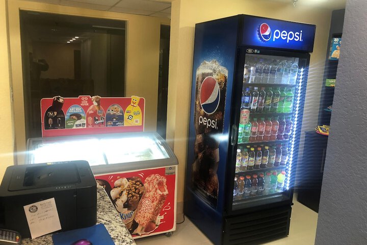 Snack bar