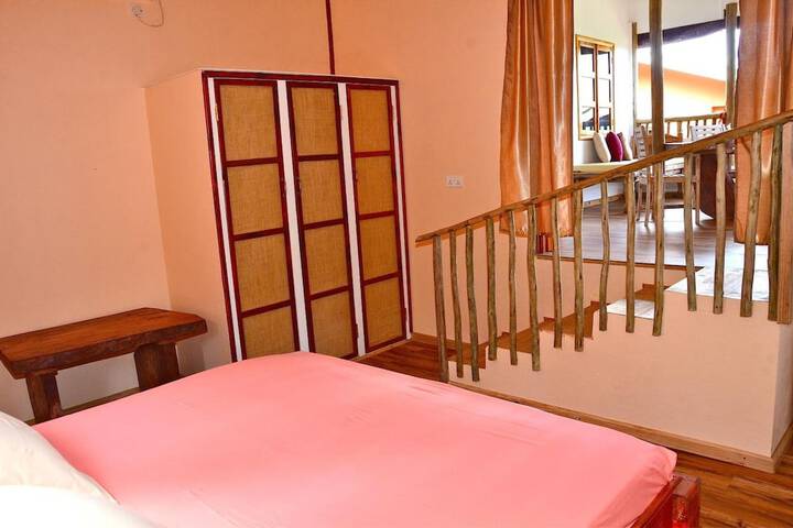 Room 5 of 70