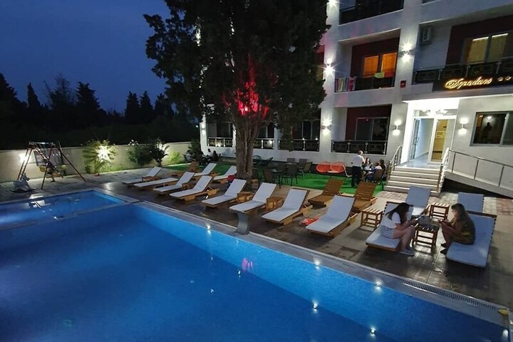 Hotel 57 of 63