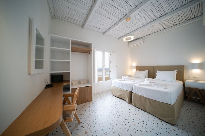Room 45 of 188