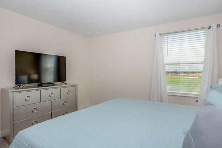 Room 6 of 49
