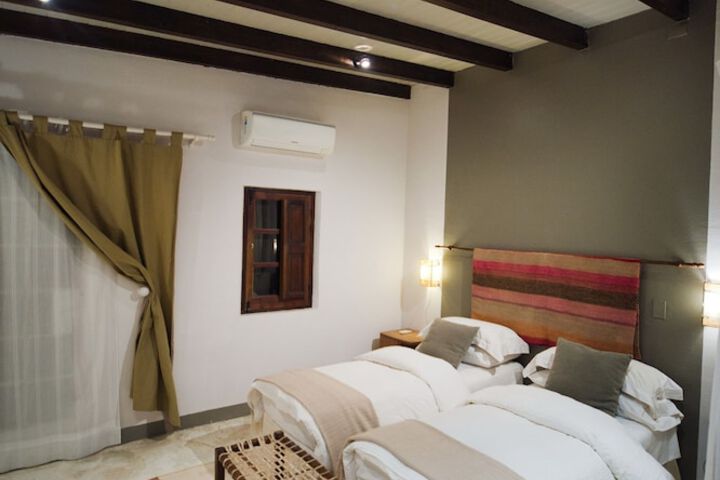 Room 30 of 98