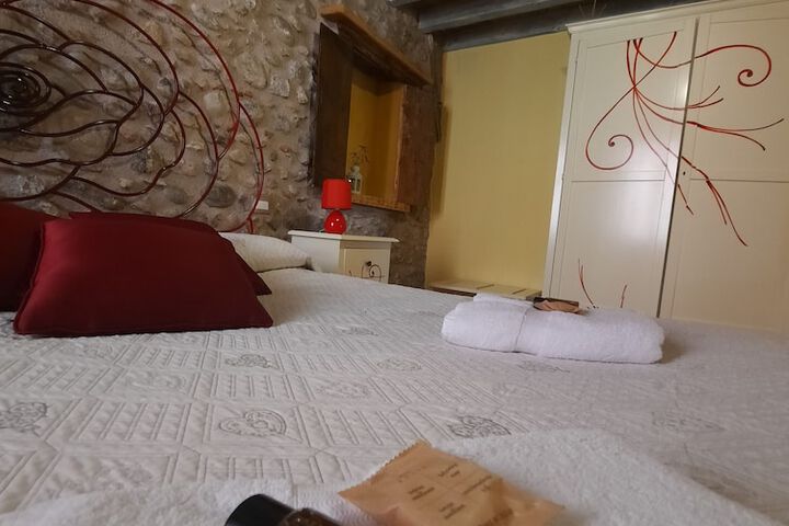 Room 18 of 92