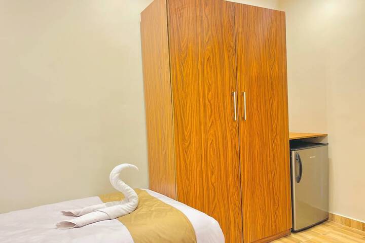 Room 14 of 63