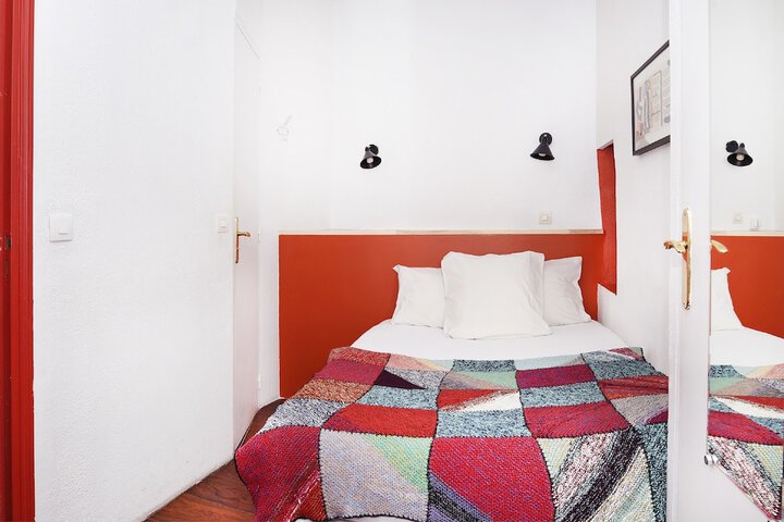 Room 25 of 71
