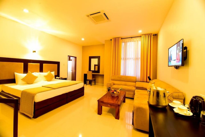 Room 19 of 47