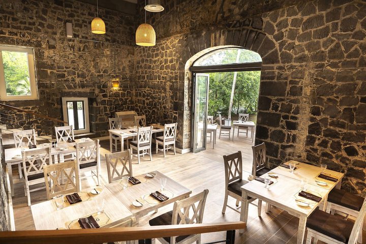 Dining 148 of 209