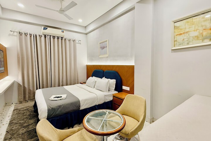 Room 32 of 92