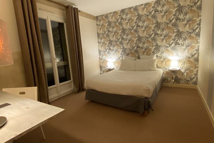 Room 13 of 73