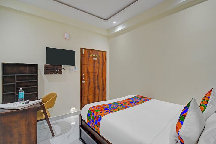 Room 8 of 29