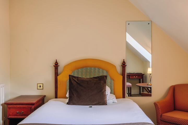 Room 45 of 113