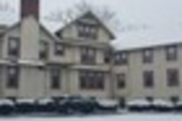 Hotel 194 of 198