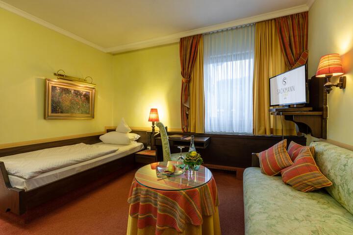 Room 108 of 141