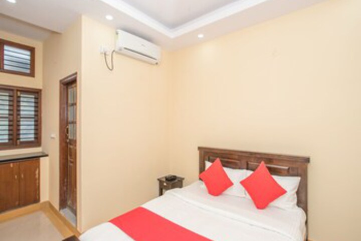 Room 25 of 27
