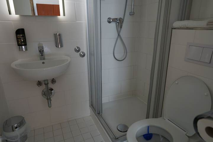 Room 40 of 69
