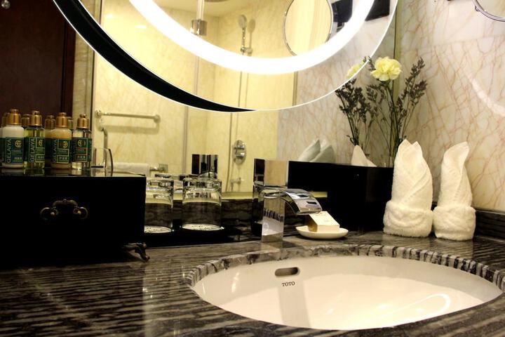 Bath Photo