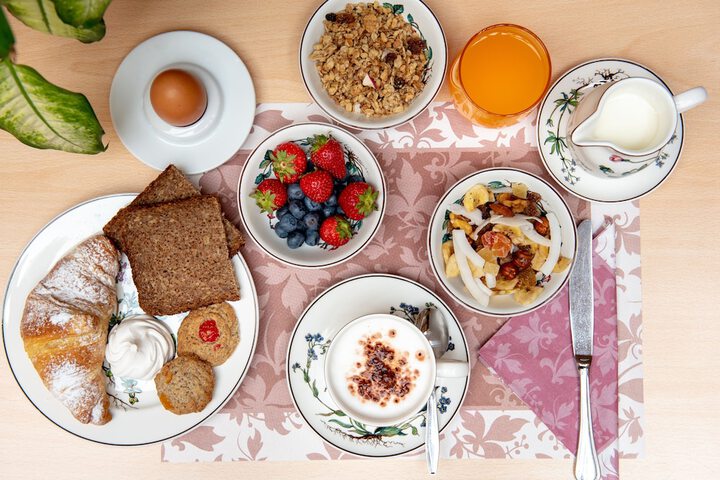 Breakfast/Coffee Service 117 of 122