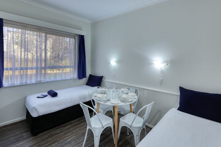 Room 2 of 30