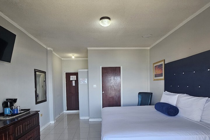 Room 48 of 110