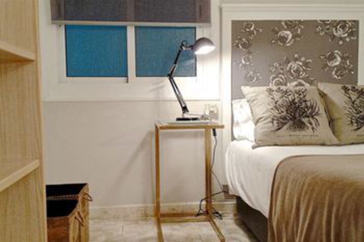 Room 48 of 102