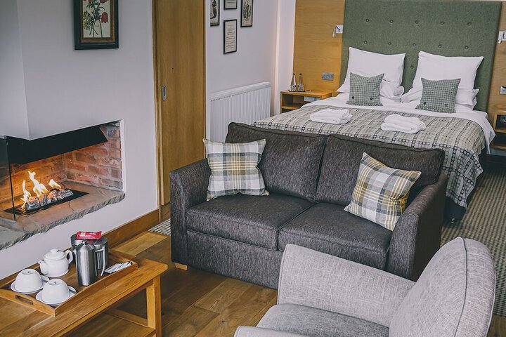 Room 2 of 57