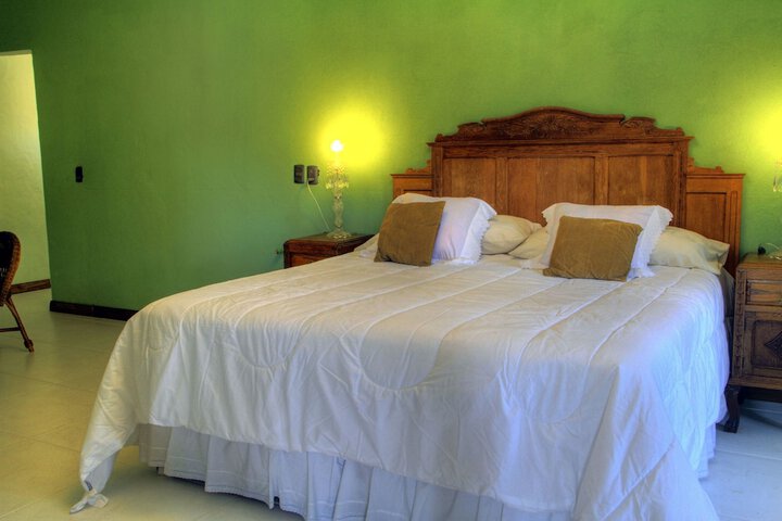 Room 45 of 118