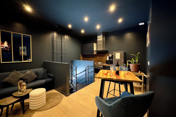 Room 40 of 51