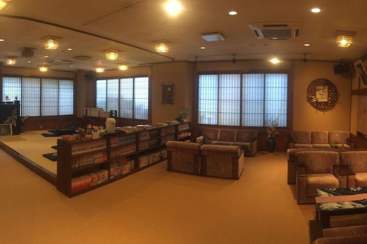 Hotel Lobby