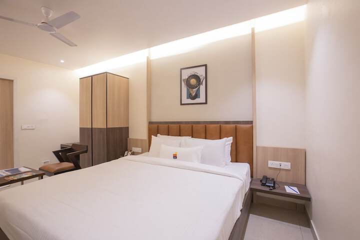 Room 32 of 63