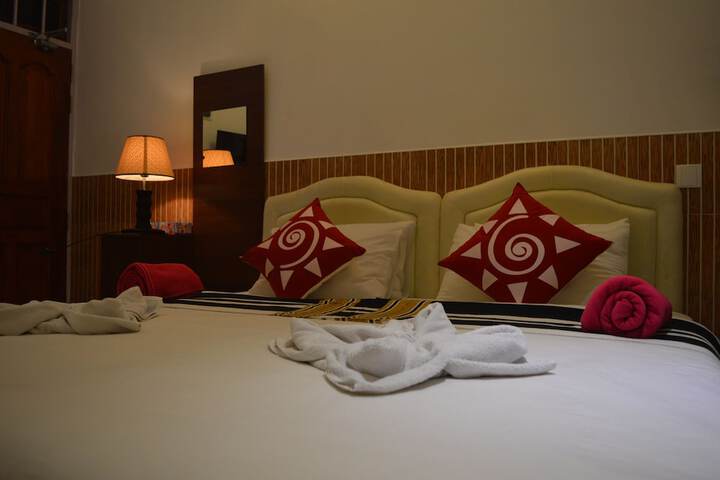 Room 5 of 20