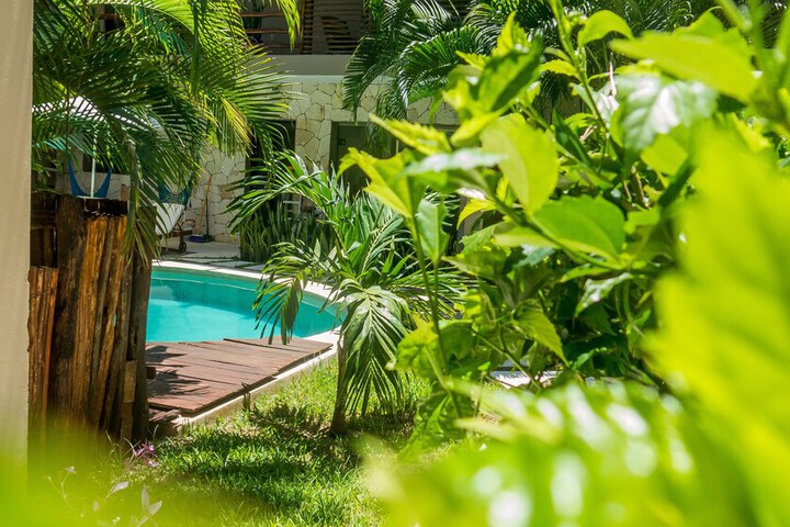 Hotel Pool
