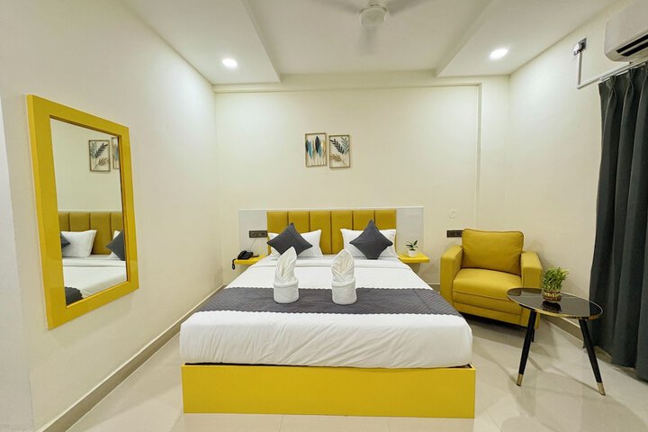 Room 4 of 17