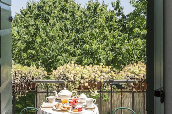 Terrace/Patio 18 of 72
