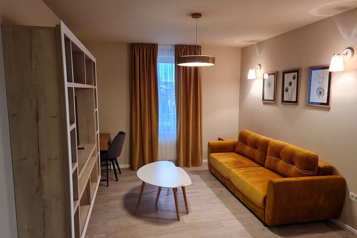 Room 5 of 13