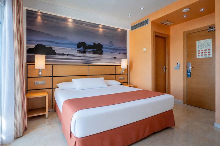 Room 44 of 131